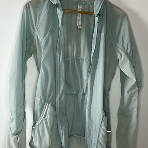 lululemon athletica Lightweight Hooded Utility Jacket in Pale Mint